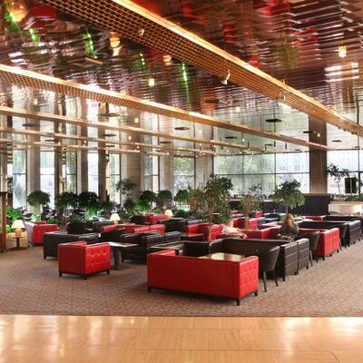 Ramada lobby lounge